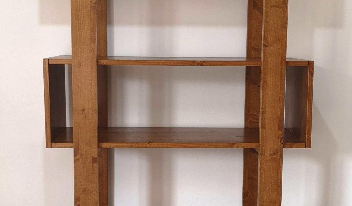 Libreria moderna design vintage scaffale in legno massello noce- PLATONE - AESSEWOOD