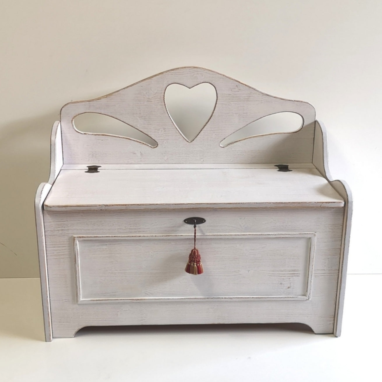 Cassapanca baule vintage in legno massello bianco shabby- PETALI&CHIAVE - AESSEWOOD